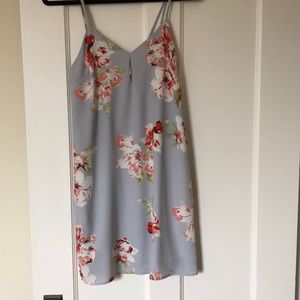 Everly blue floral keyhole mini dress